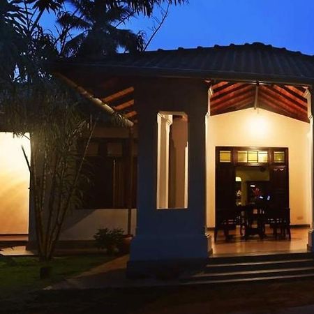 Villa Helvetia 高尔 外观 照片