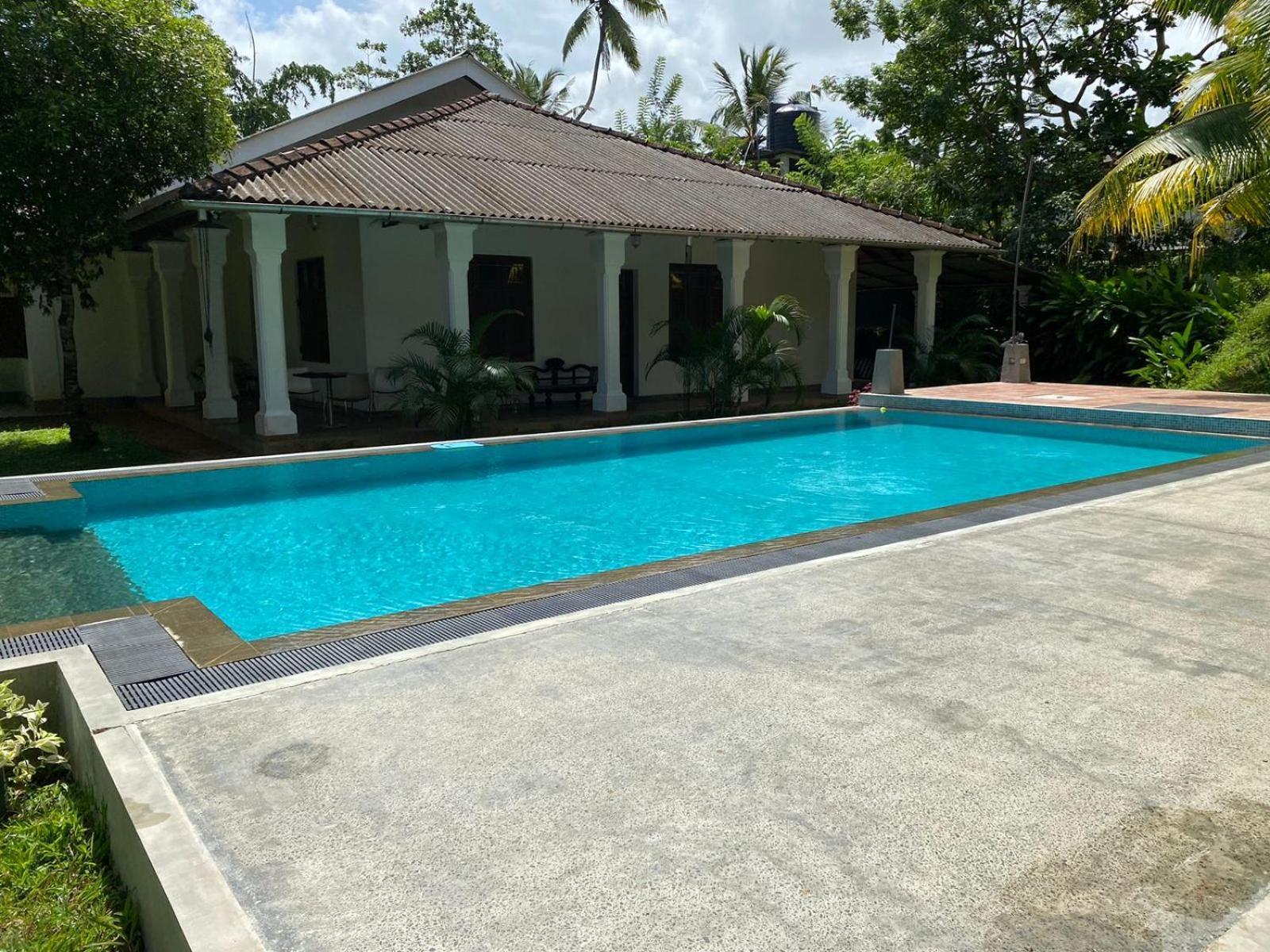 Villa Helvetia 高尔 外观 照片